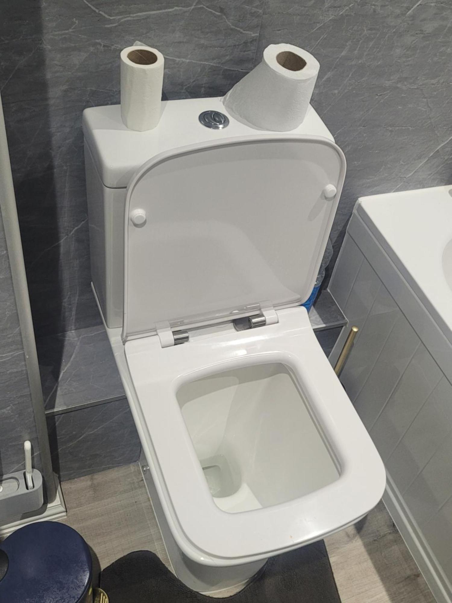 Private Rm In A 2 Bed Near 4 Train Stations Privatunterkunft London